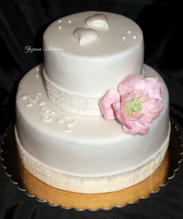 svadobná do daru, s ružovým kvietkom